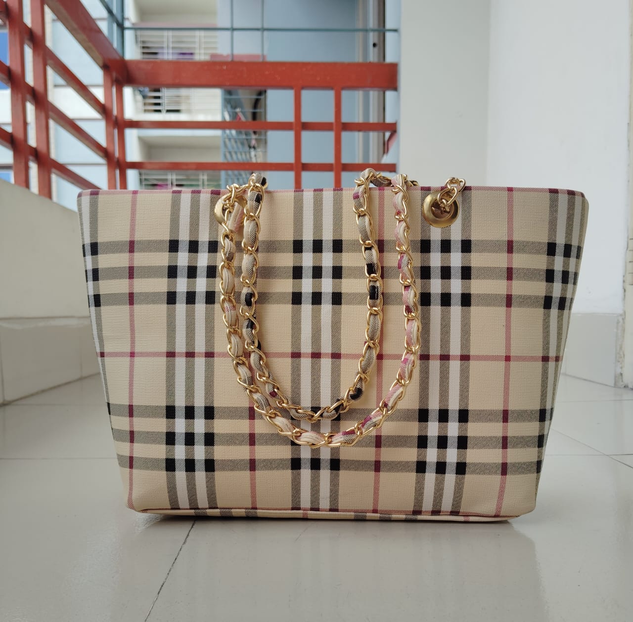 WhatsApp Image 2025-09-26 at 11.44.48 PM Premium Womens Venity Bag (Code: HN05) - Image 1